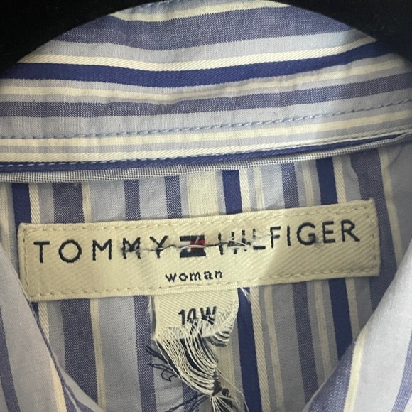 2/$40 Tommy Hilfiger Womens Cotton Relaxed Fit Button Up Blue Striped Shirt 14 - Picture 12 of 14